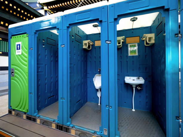 Best Luxury portable toilet rental  in Gravette, AR